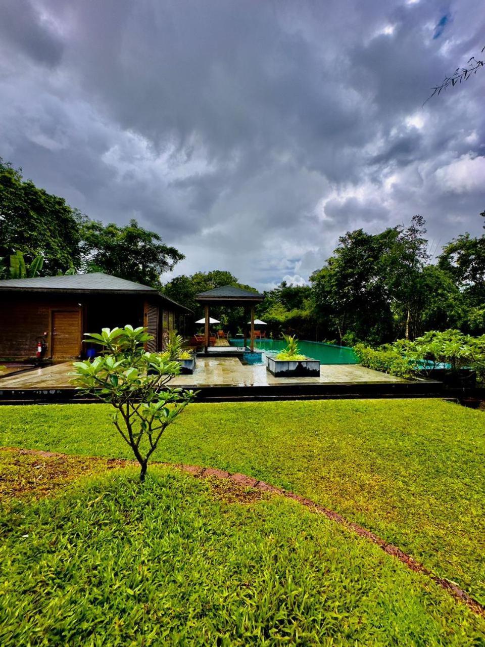 מלון Vichondrem The Postcard Hideaway, Netravali Wildlife Sanctuary, Goa מראה חיצוני תמונה